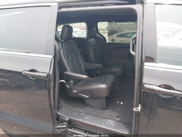 2026 CHRYSLER PACIFICA SELECT 8
