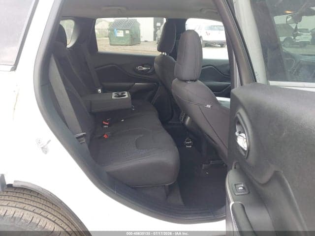 2019 JEEP CHEROKEE LATITUDE 4X4 8
