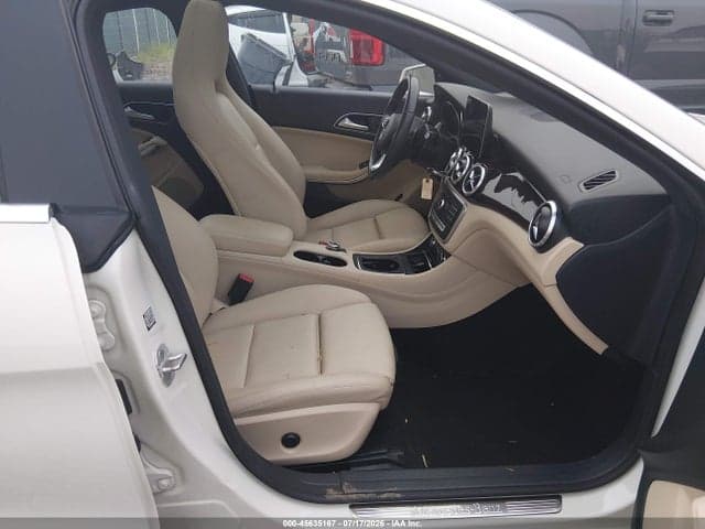 2017 MERCEDES-BENZ CLA 250 4MATIC 5