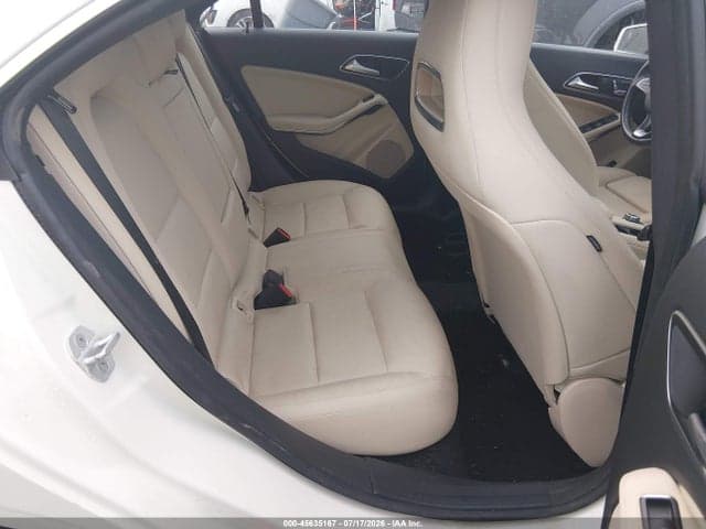 2017 MERCEDES-BENZ CLA 250 4MATIC 8