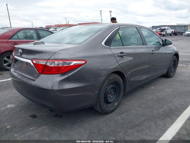 2017 TOYOTA CAMRY LE 4