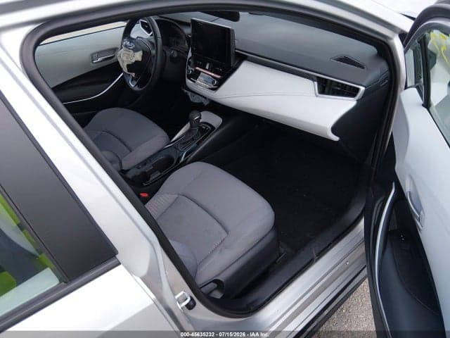 2025 TOYOTA COROLLA SE 5