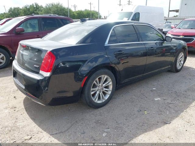 2018 CHRYSLER 300 TOURING 4
