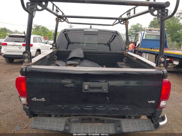 2022 TOYOTA TACOMA SR5 V6 16