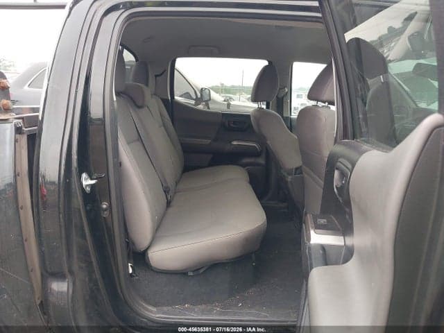 2022 TOYOTA TACOMA SR5 V6 8