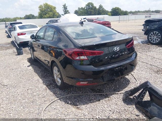 2020 HYUNDAI ELANTRA SEL 3