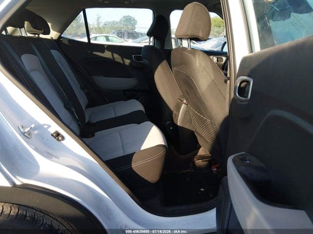 2021 HYUNDAI VENUE SEL 8