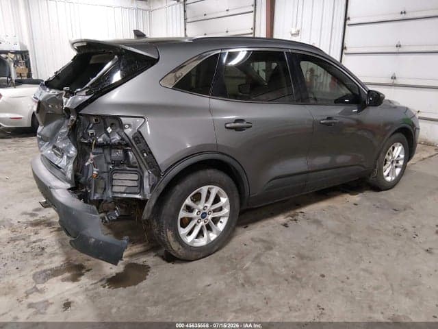 2021 FORD ESCAPE SE 4