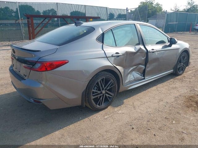 2025 TOYOTA CAMRY XSE 4