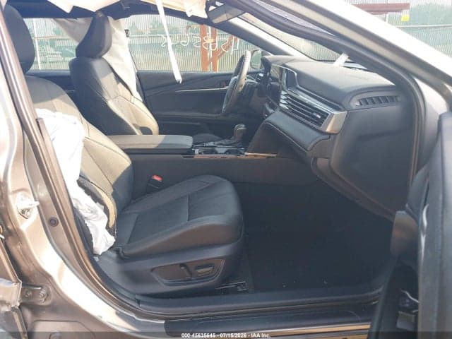 2025 TOYOTA CAMRY XSE 5