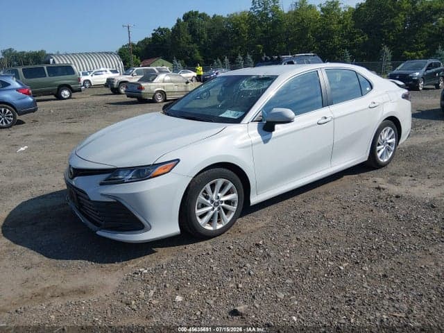 2024 TOYOTA CAMRY LE 2
