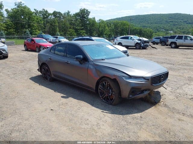 2021 VOLVO S60T5MOMENTUMAWD - 1