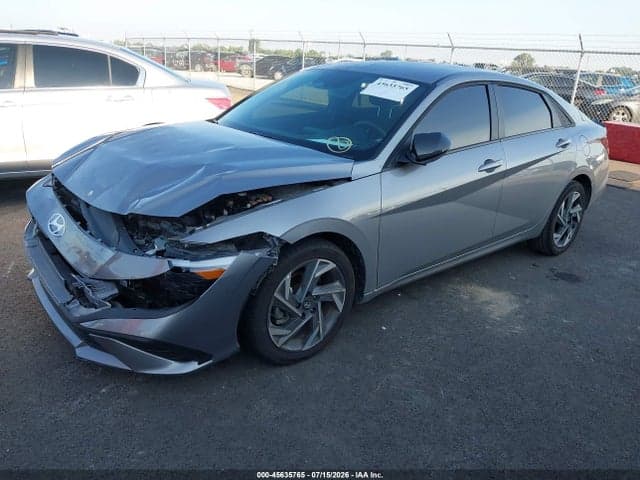 2025 HYUNDAI ELANTRA SEL SPORT 2