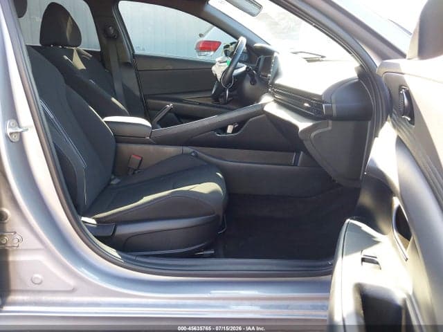 2025 HYUNDAI ELANTRA SEL SPORT 5
