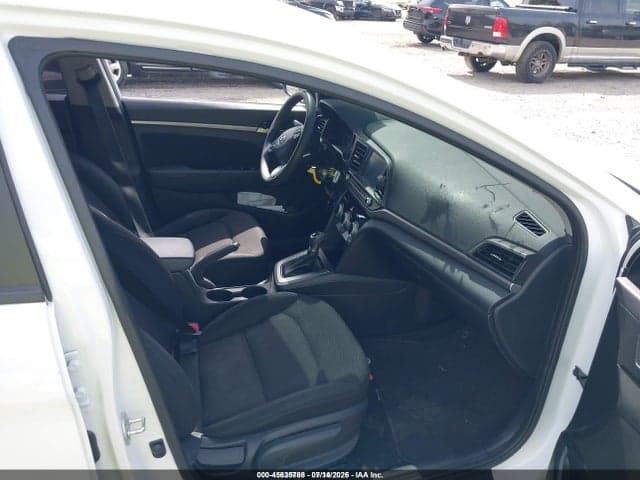 2019 HYUNDAI ELANTRA SEL 5