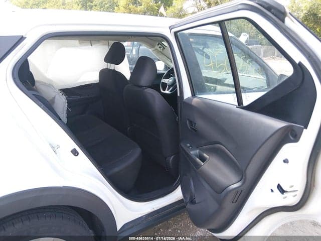 2021 NISSAN KICKS S XTRONIC CVT 8