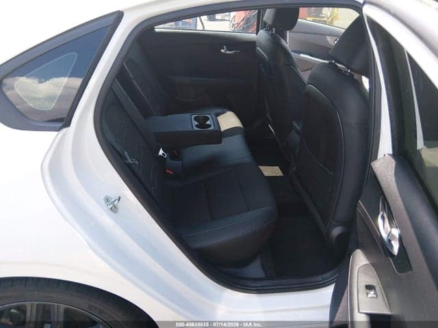 2021 KIA FORTE GT-LINE 8