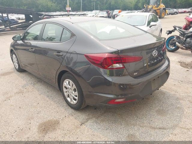 2020 HYUNDAI ELANTRA SE 3