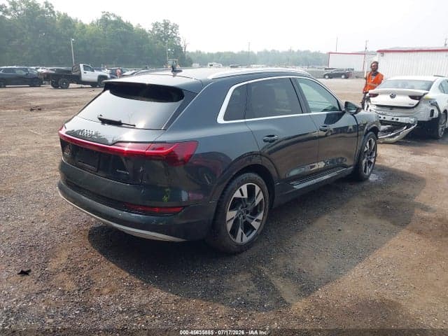2021 AUDI E-TRON PREMIUM PLUS QUATTRO 4