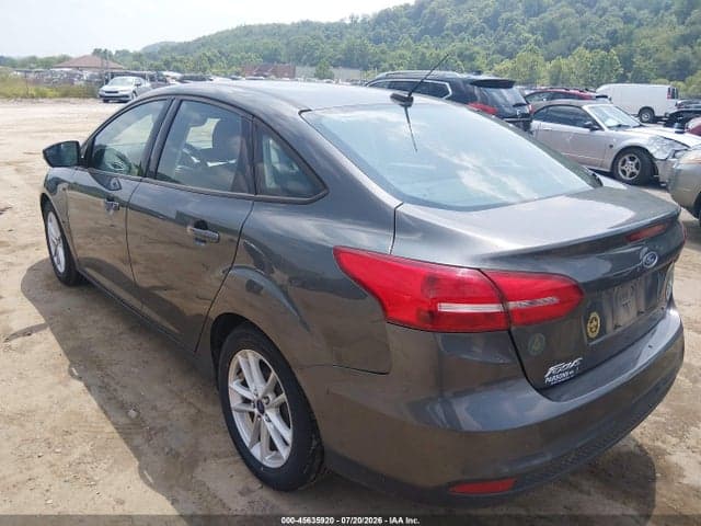 2017 FORD FOCUS SE 3