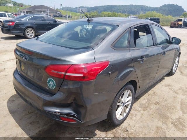 2017 FORD FOCUS SE 4
