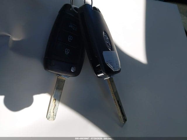 2021 HYUNDAI VENUE SE 11