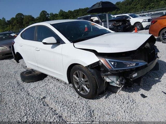 2019 HYUNDAI ELANTRA SE 1