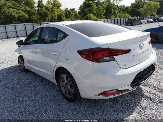2019 HYUNDAI ELANTRA SE 3