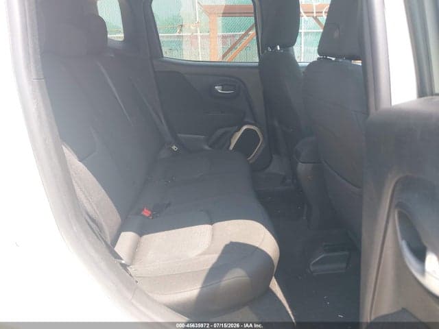 2017 JEEP RENEGADE LATITUDE 8