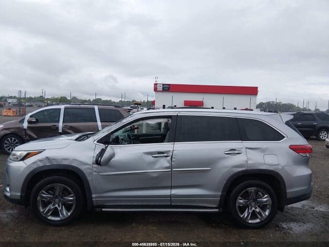 2017 TOYOTA HIGHLANDER LIMITED PLATINUM 13