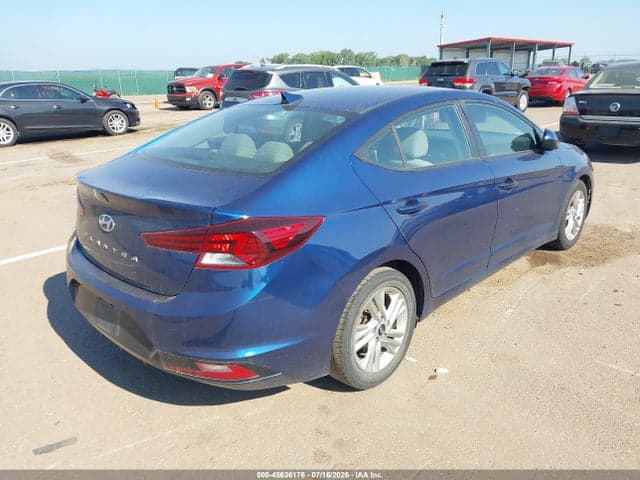 2020 HYUNDAI ELANTRA SEL 4