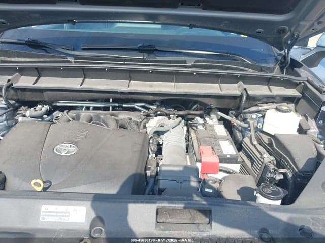 2022 TOYOTA HIGHLANDER XLE 10