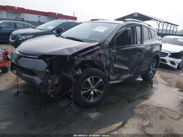 2017 TOYOTA RAV4 XLE 2