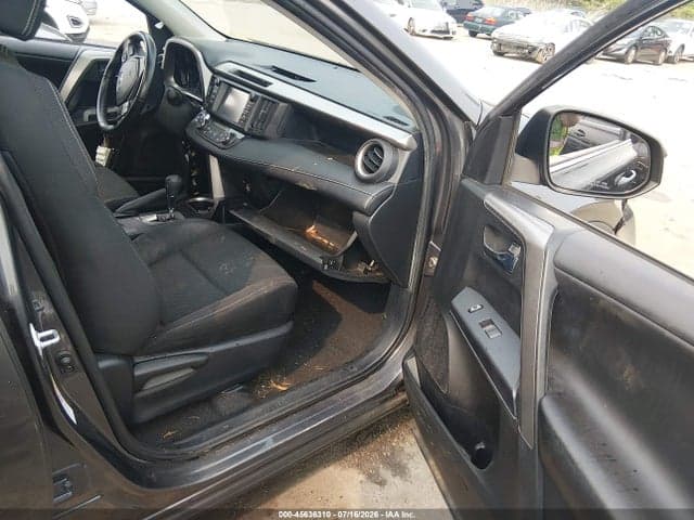 2017 TOYOTA RAV4 XLE 5