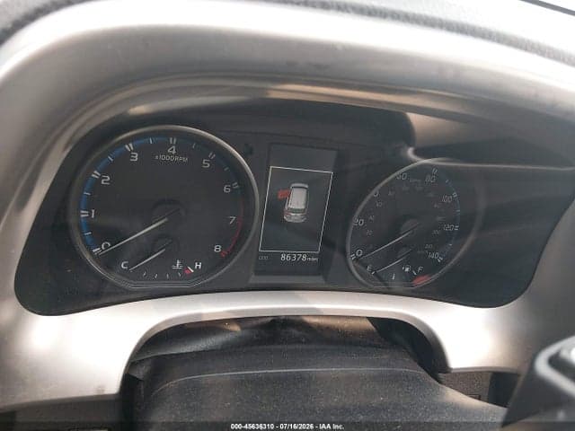 2017 TOYOTA RAV4 XLE 7
