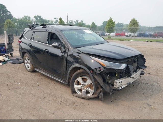 2022 TOYOTA HIGHLANDER LE 1