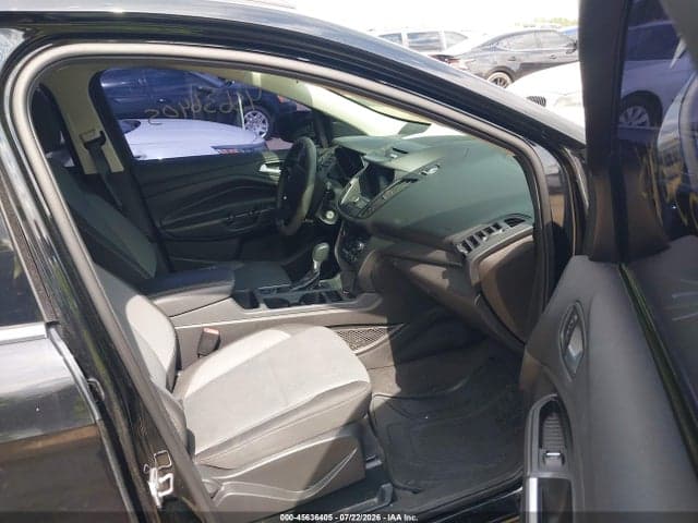 2017 FORD ESCAPE SE 5