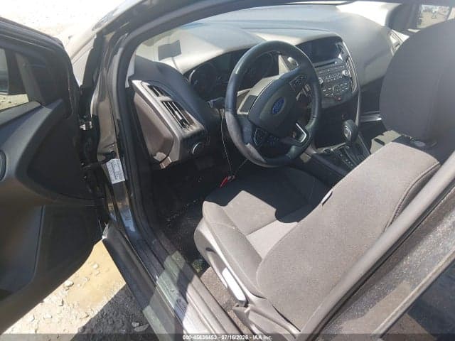 2017 FORD FOCUS SE 19