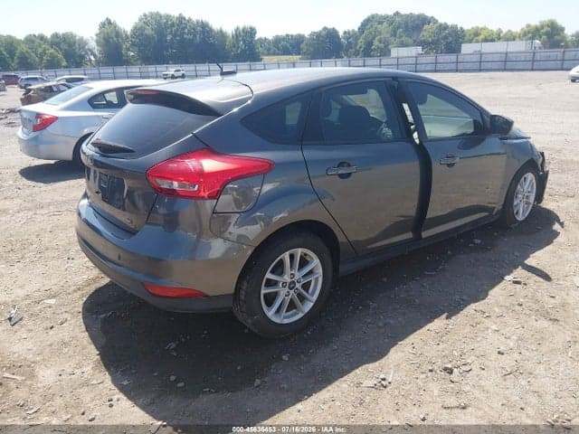 2017 FORD FOCUS SE 4