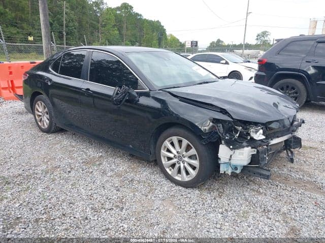 2019 TOYOTA CAMRY LE - 1