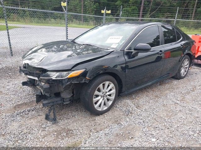 2019 TOYOTA CAMRY LE 2