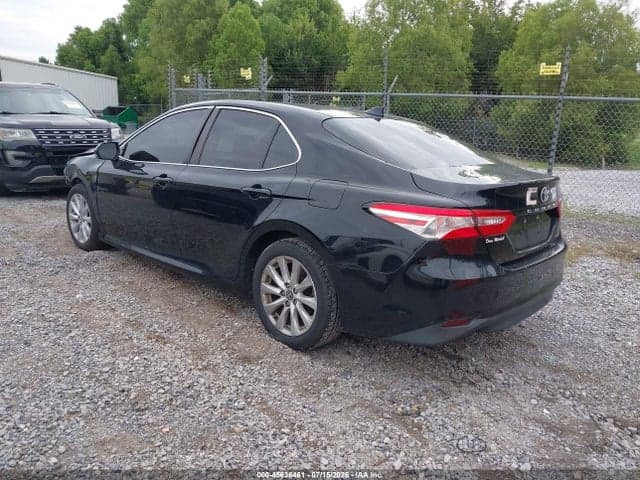 2019 TOYOTA CAMRY LE 3