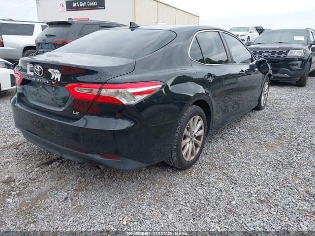 2019 TOYOTA CAMRY LE 4