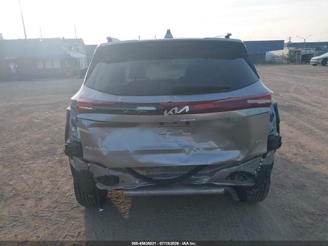 2024 KIA SELTOS EX 17
