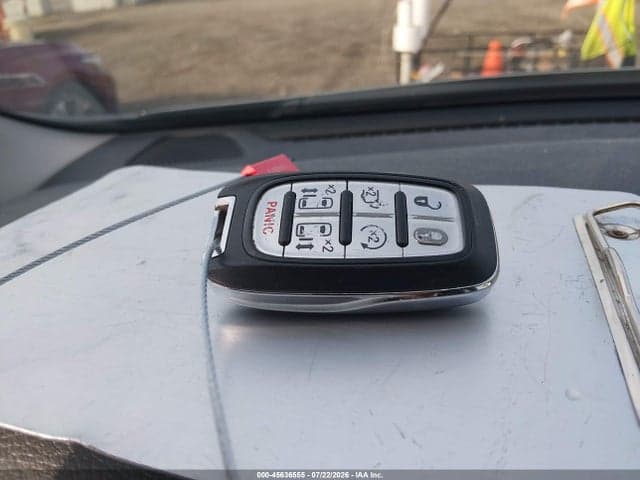 2020 CHRYSLER PACIFICA LIMITED 11