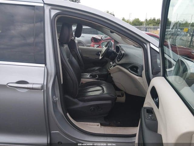 2020 CHRYSLER PACIFICA LIMITED 5