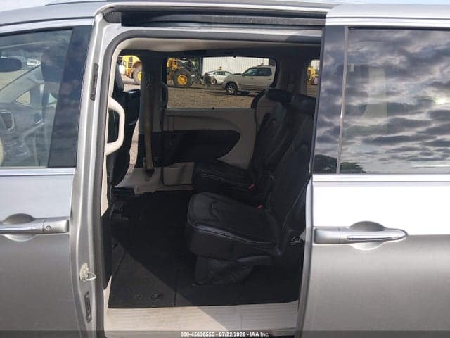 2020 CHRYSLER PACIFICA LIMITED 8