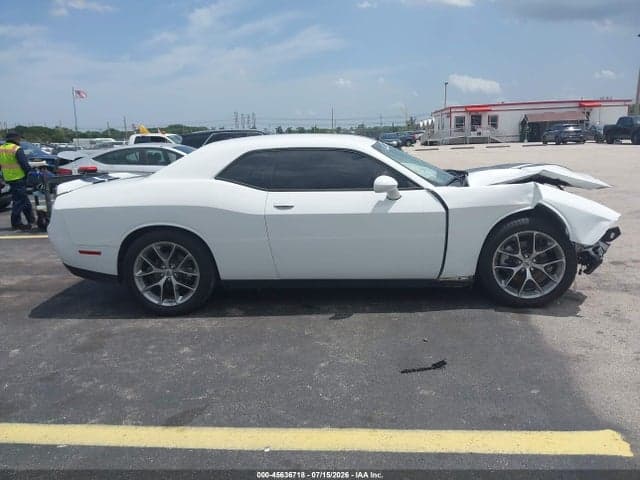 2022 DODGE CHALLENGER GT 14