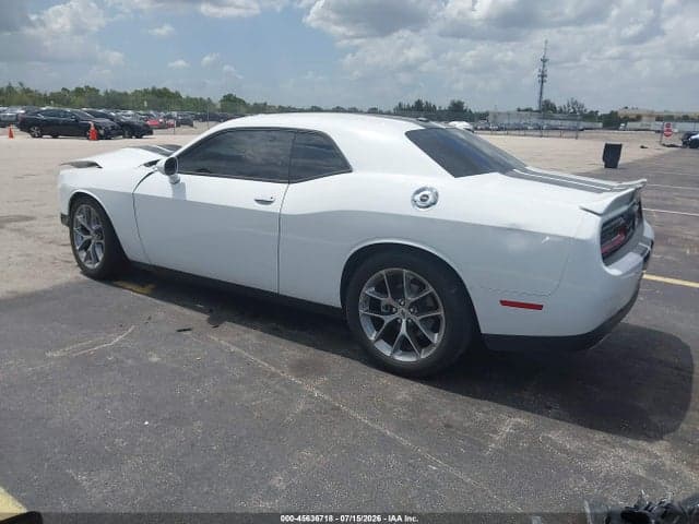 2022 DODGE CHALLENGER GT 3