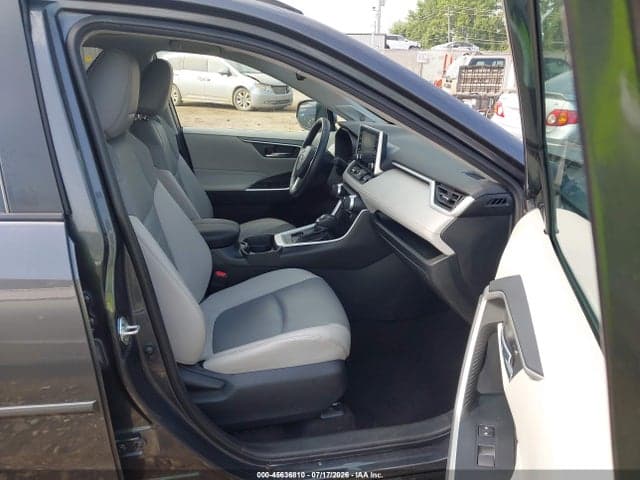 2019 TOYOTA RAV4 XLE PREMIUM 5
